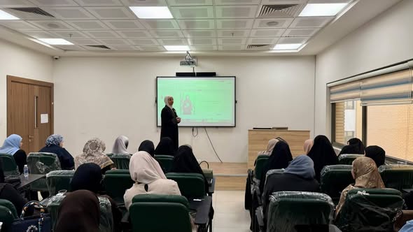 «من الوعي إلى الأثر: المرأة الواعية من الاهتمام بالذات إلى صناعة الأثر»