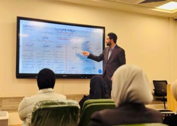 قسم اللغة العربية في جامعة الزهراء ع للبنات ينظم ورشة علمية حول نظرية الحس الصوتي في النحو العربي